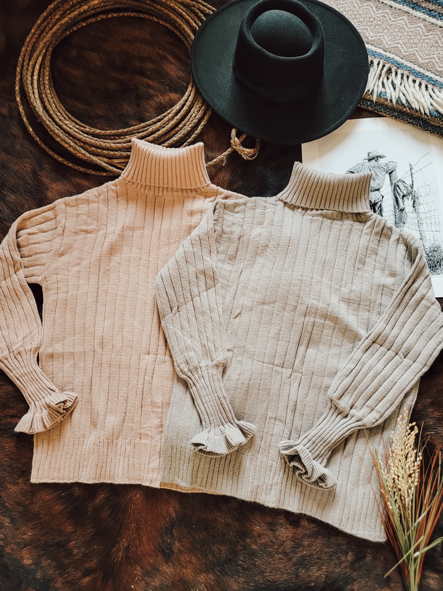 Lila Sweater (Grey)