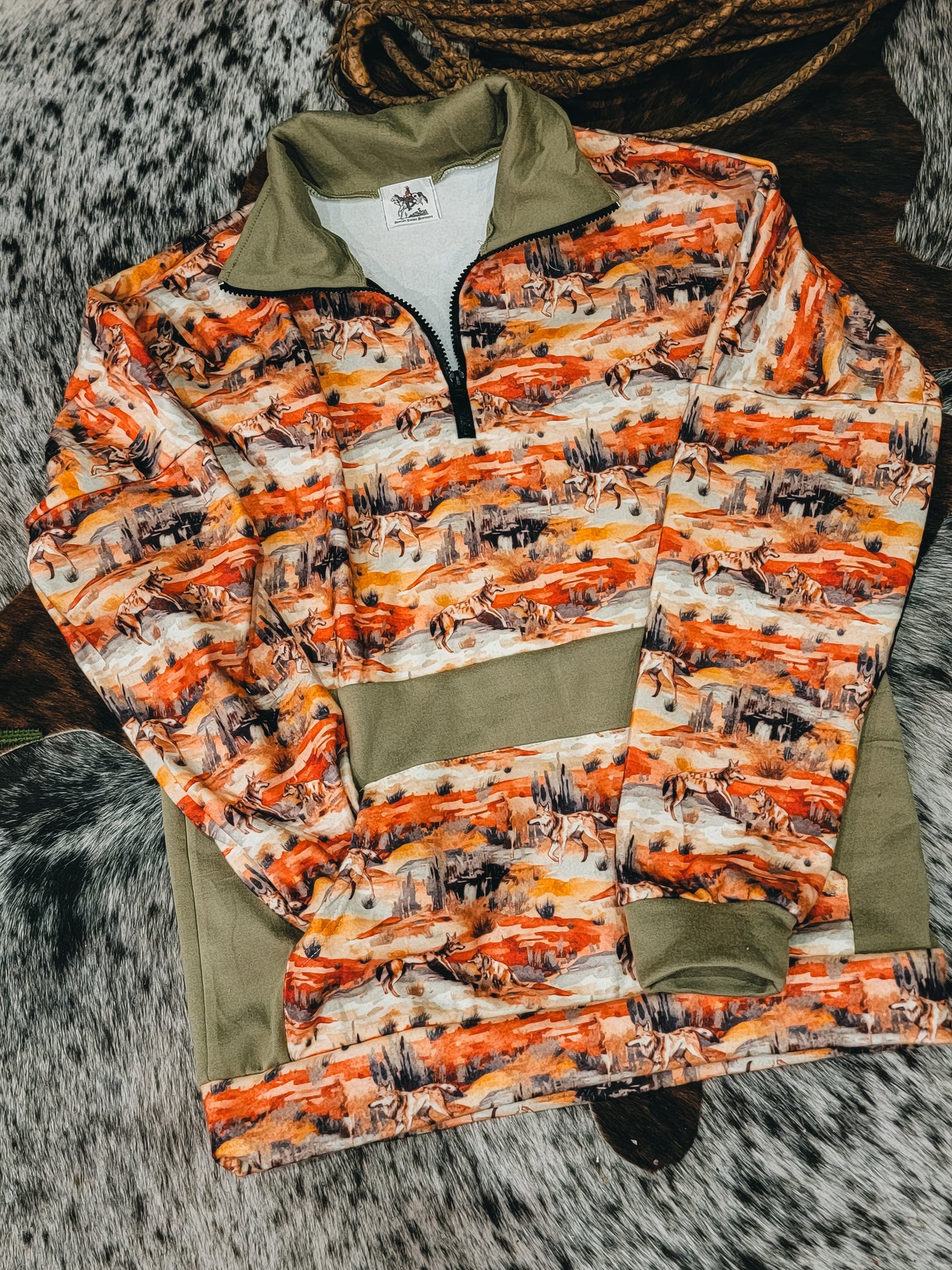 Desert Coyote Quarter Zip (Adults)
