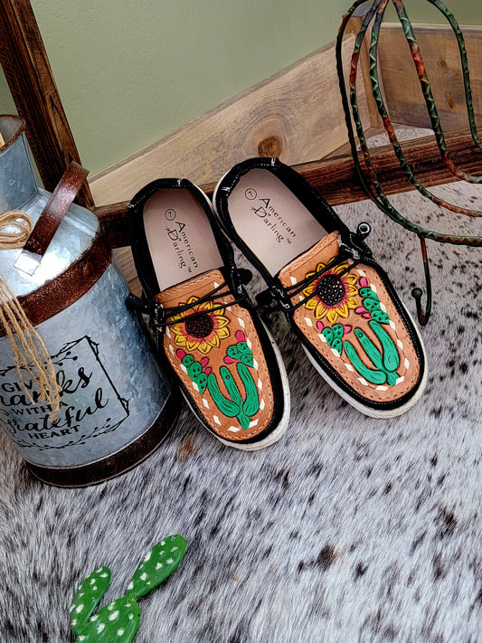 Custom Hey Dudes, Women's Hey Dudes Shoes, Cactus Shoes, Western Shoes, Hey  Dudes With Fringe, Fringe Shoes, Tooled Leather Hey Dudes. 